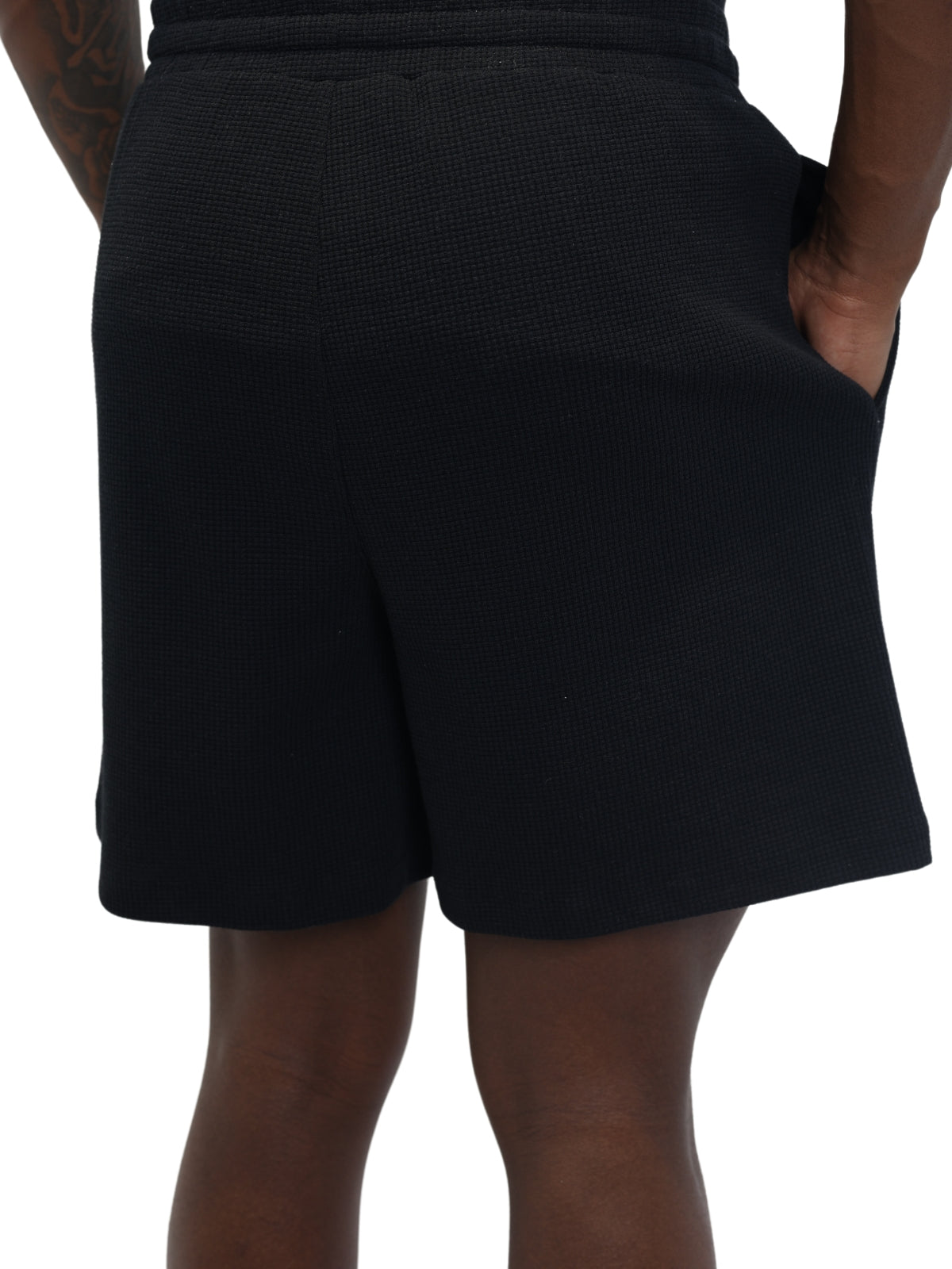 Capone Shorts Textured Basic Black