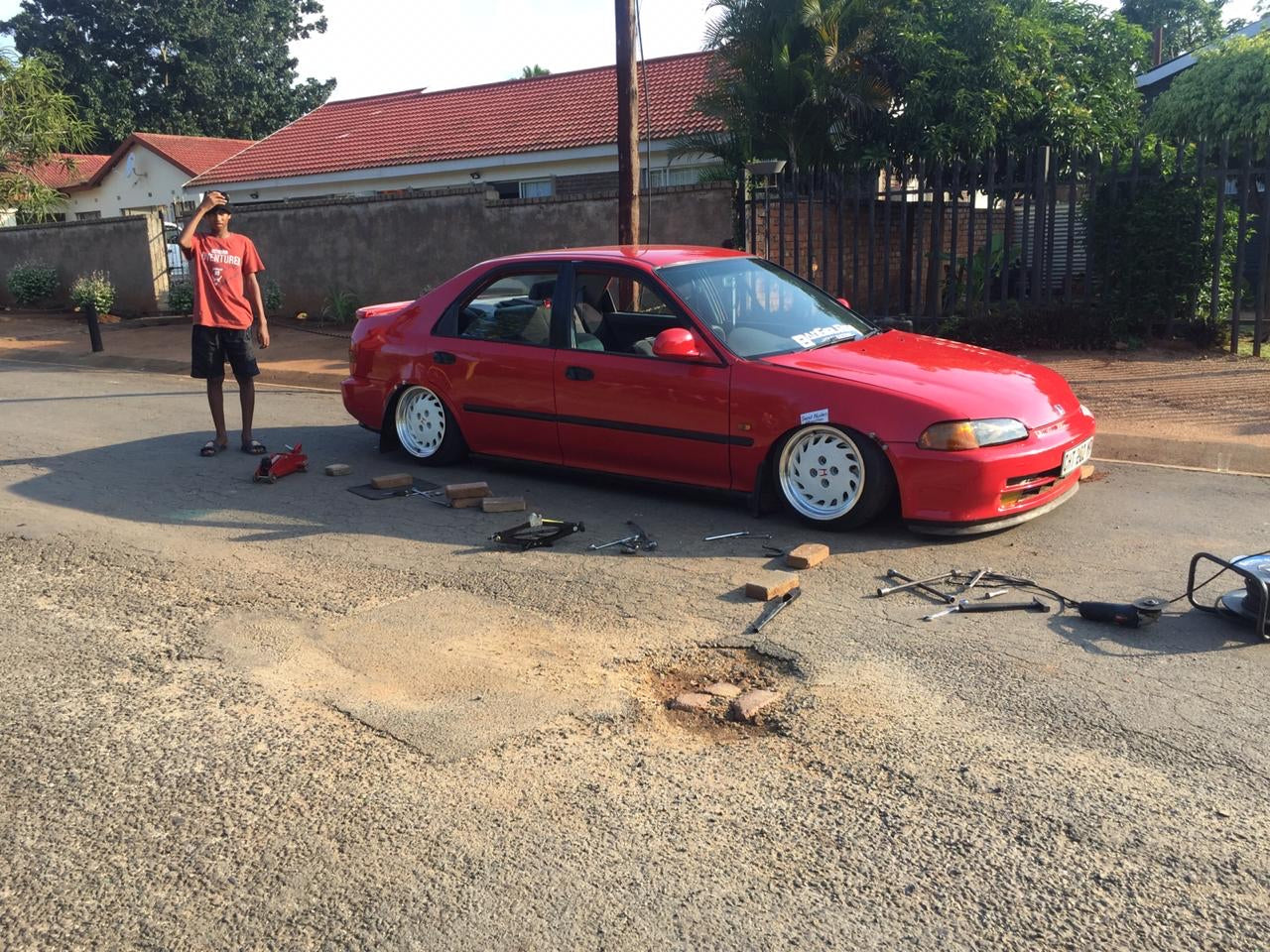 UNIVERSAL SLEEVE OVERS