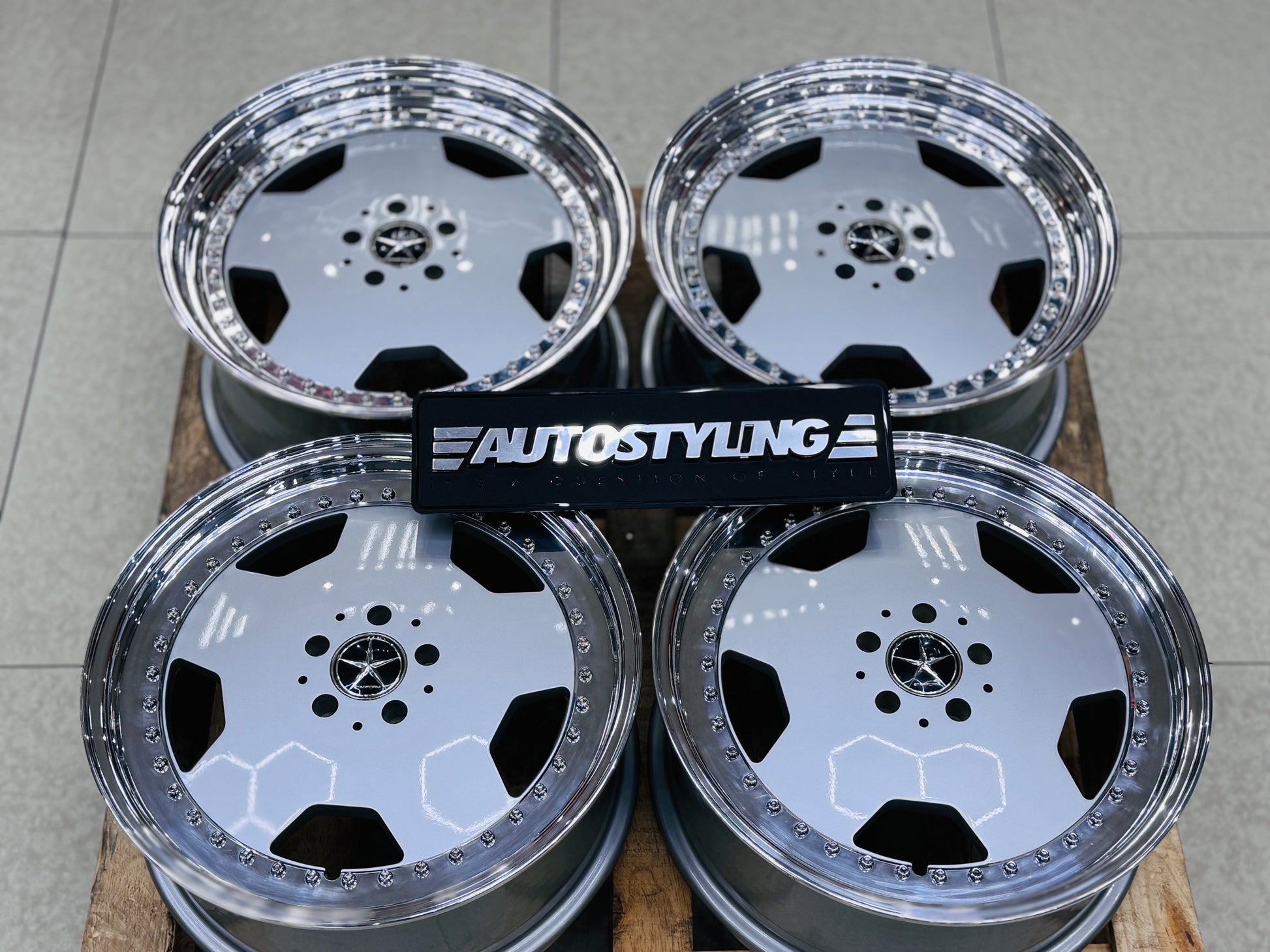 17” 3pce STARFORM 5/100 SPLIT WHEELS