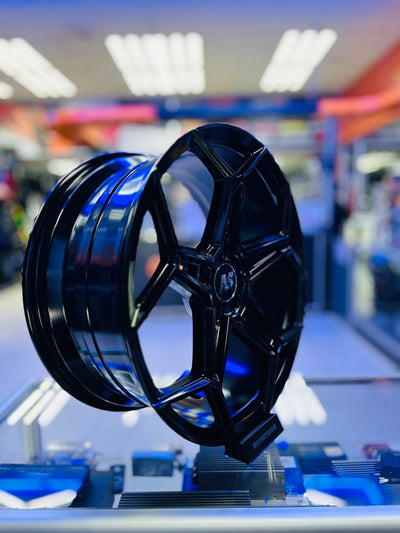 19” AS- HURACAN  5/112 GLOSS BLACK