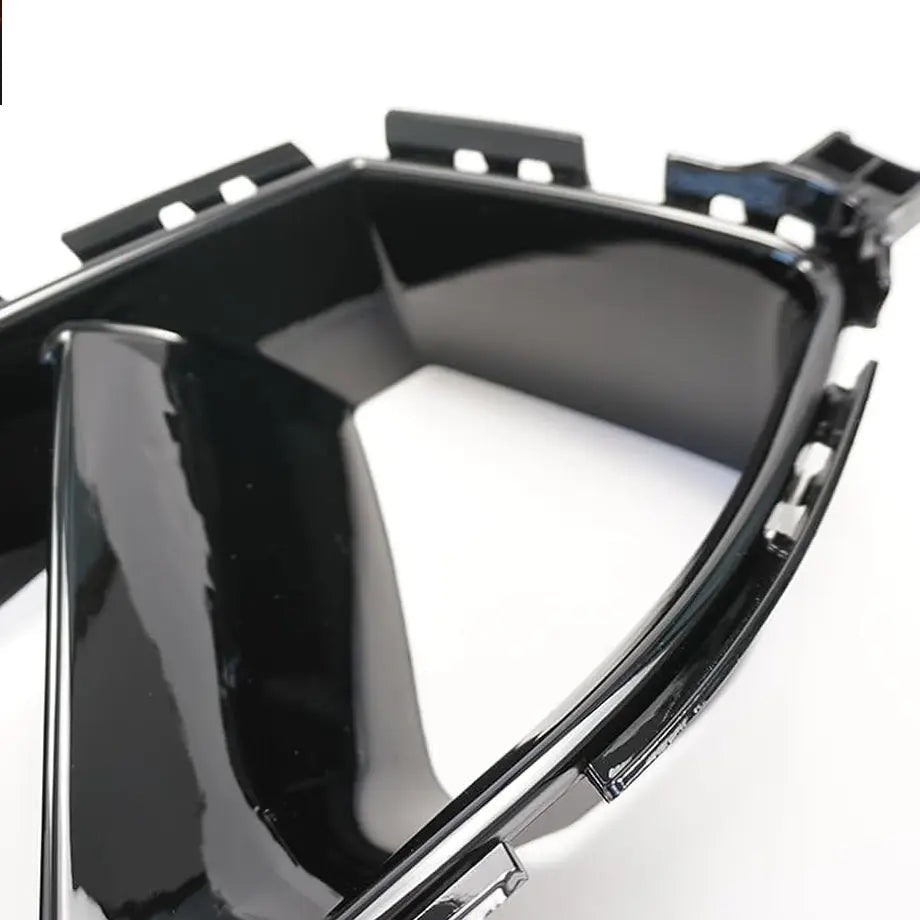 BM G80 / G82 (M3/M4) Gloss Black Performance Style Front Bumper Air Vent Covers