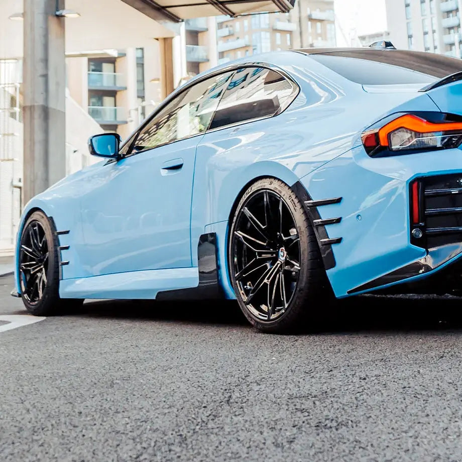 BM G87 M2 Performance Style Gloss Black Side Skirt Extensions