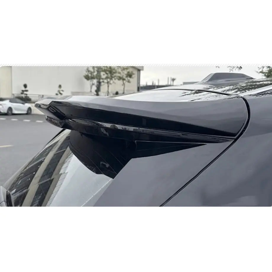 BM X1 U11 Gloss Black Plastic Roof Spoiler (23-On)