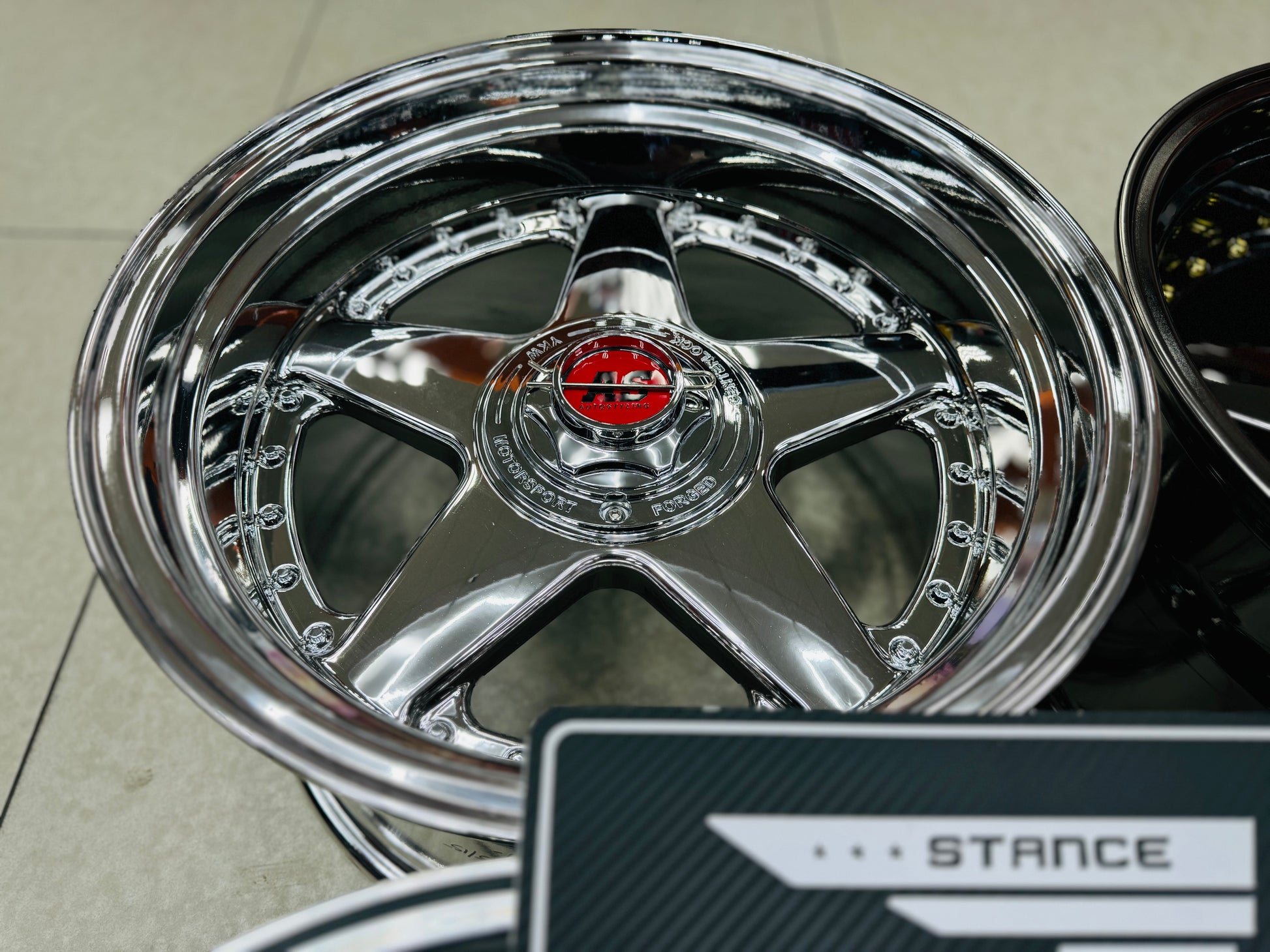 17” AS- 360 8.5/10j WHEELS