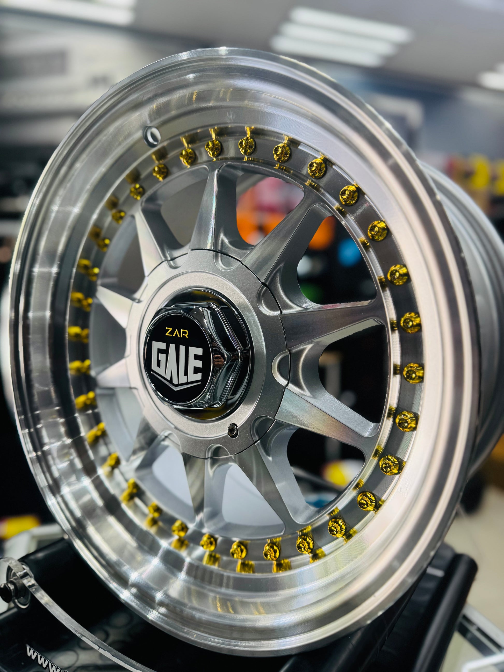 15”  GALE  4/100 4/108 SILVER