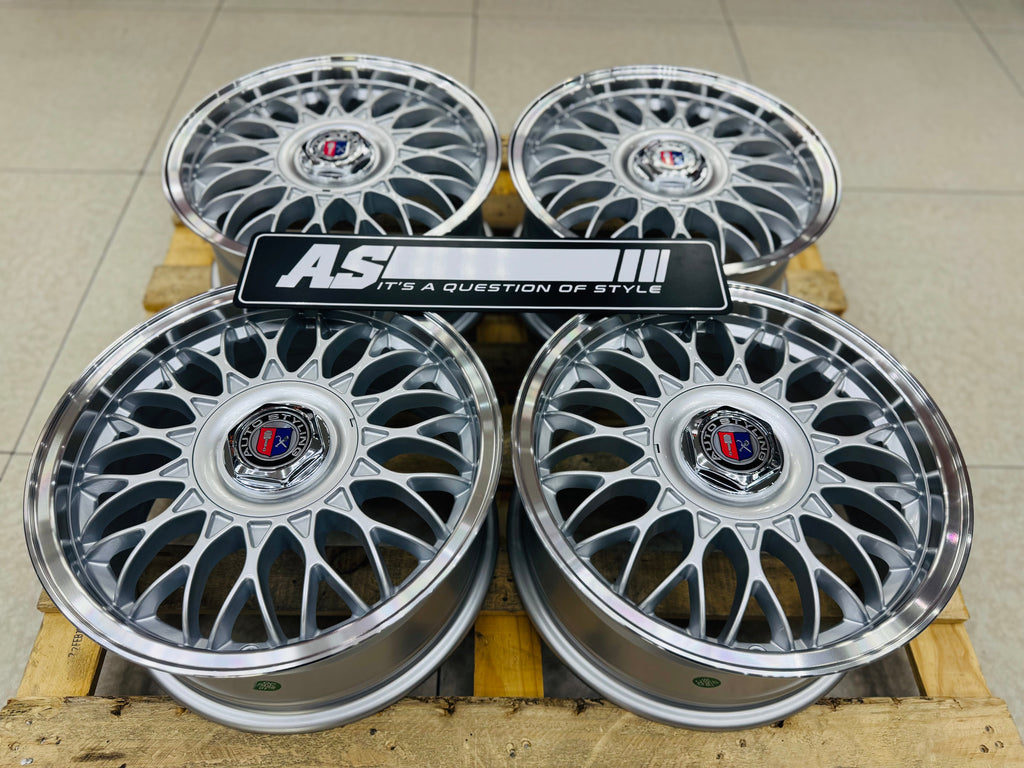 15” VURA BB5  4/100 & 4/108 or 5/100 & 5/114 multi PCD