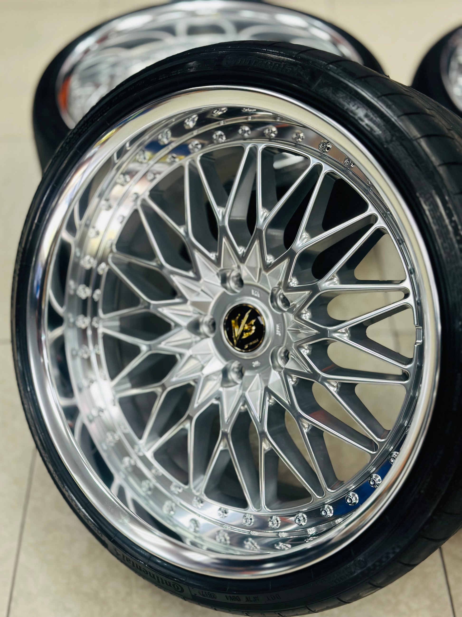 20” WORK VSXV 3pce split wheels 5/120