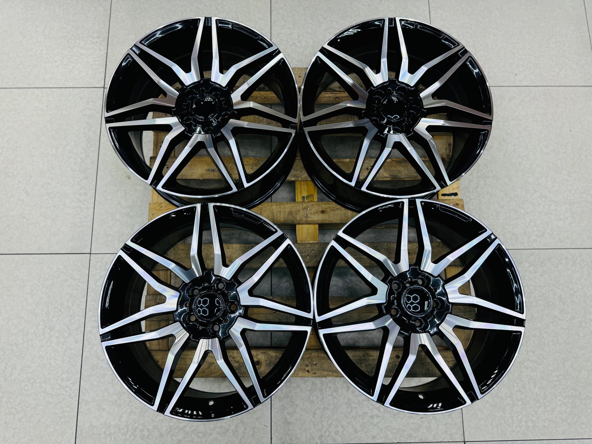 19” AS V300 5/112 EXTRA LOAD RANGE 790KG PER WHEEL