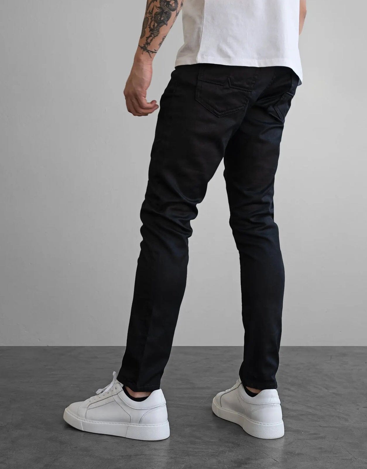 Fade Iconic Rogue Black Jeans