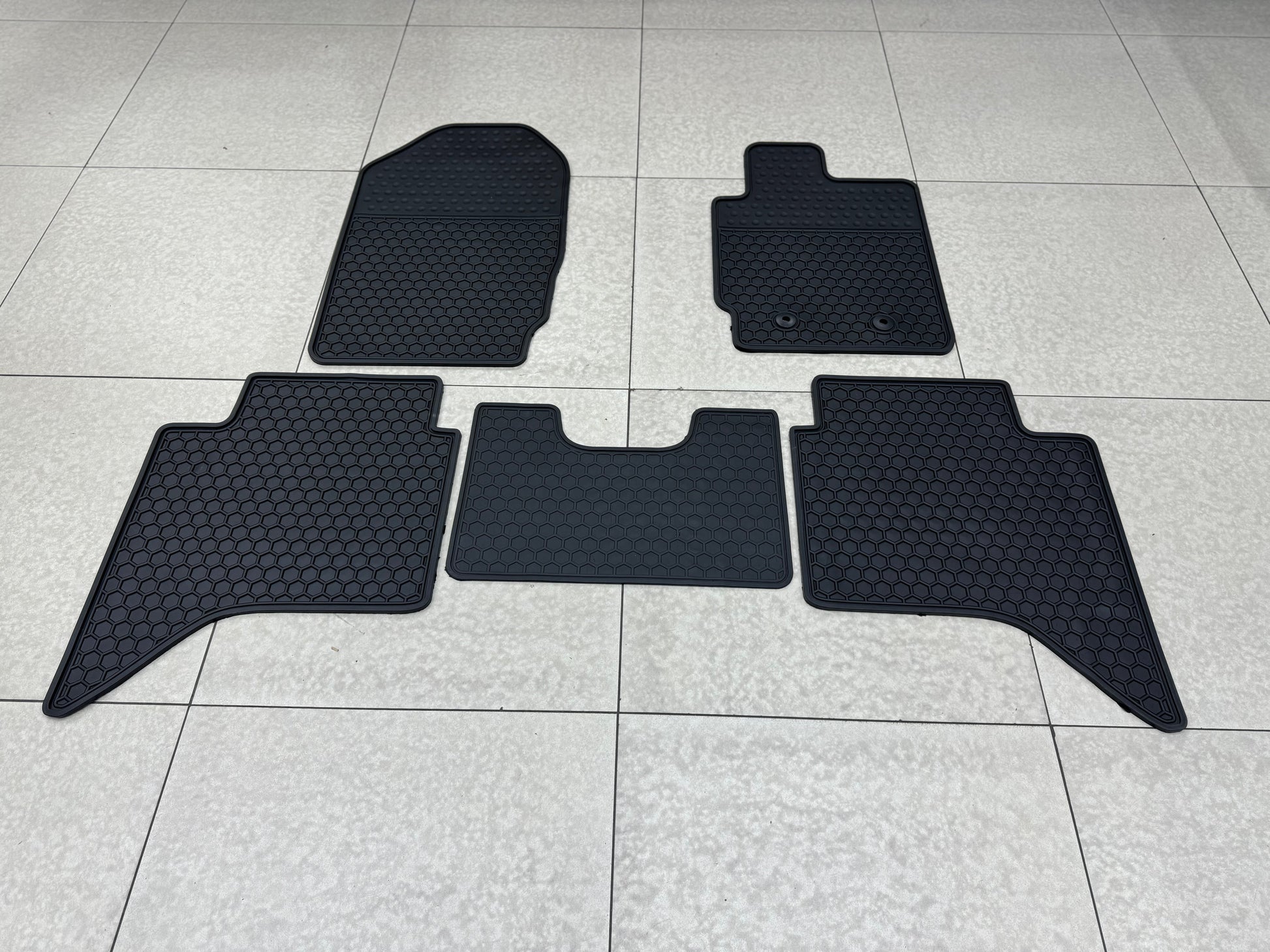 FORD RANGER NEXT GENERATION 2023+ RUBBER MATS 5pce set
