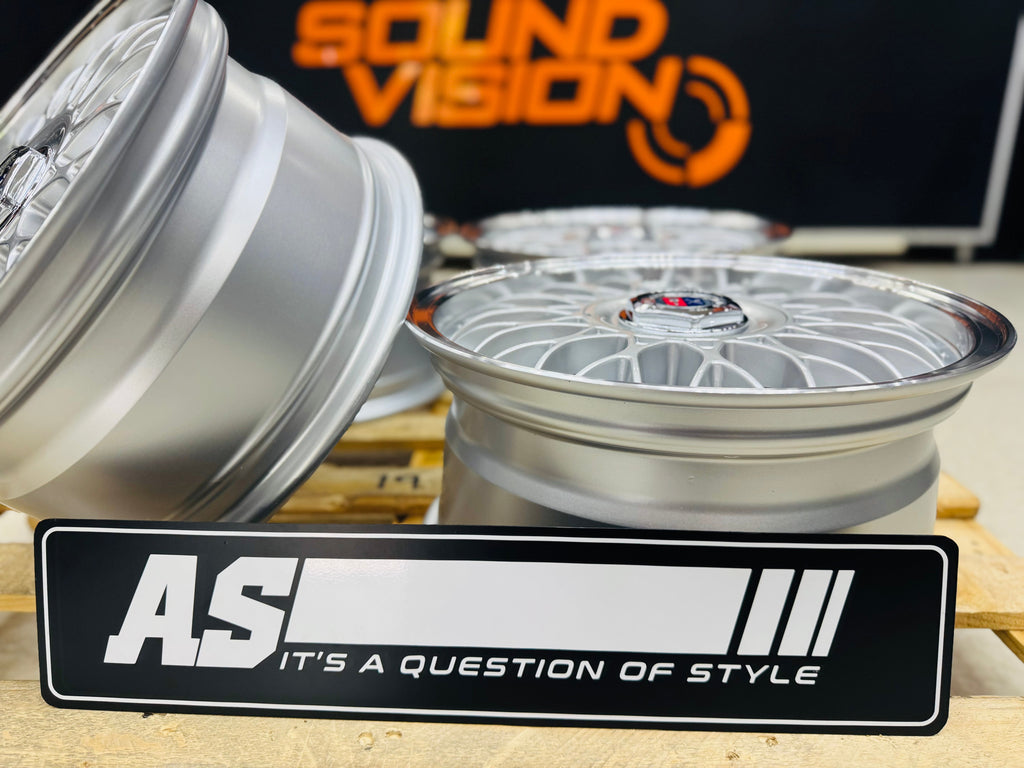 15” VURA BB5  4/100 & 4/108 or 5/100 & 5/114 multi PCD