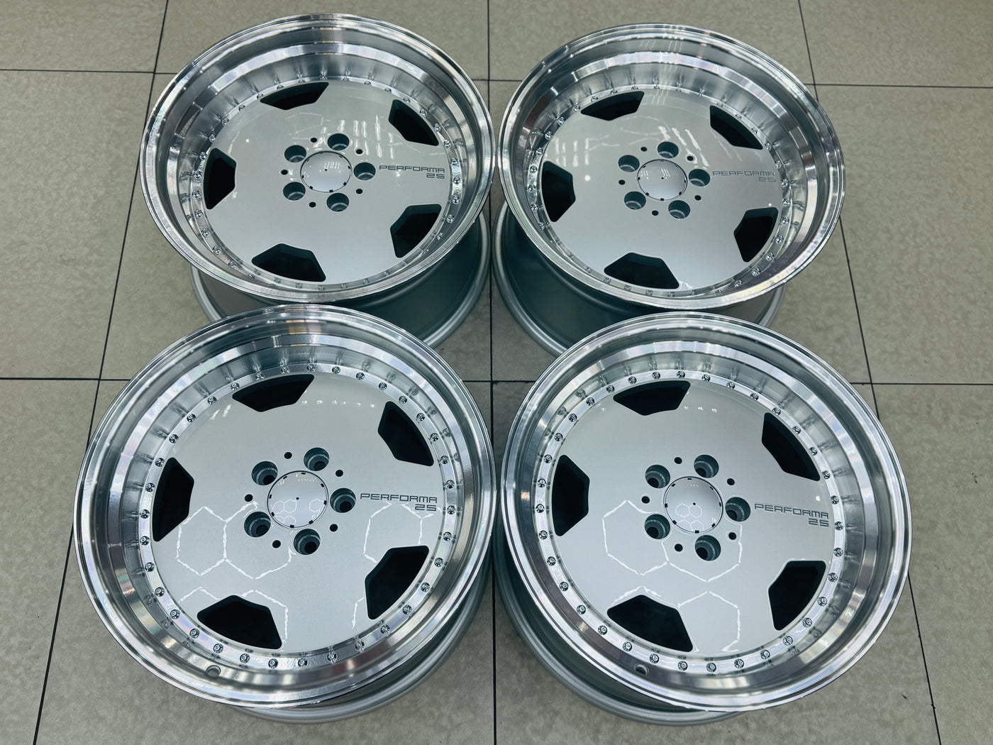 18” AMG PERFORMA 5-112 9J ALL ROUND
