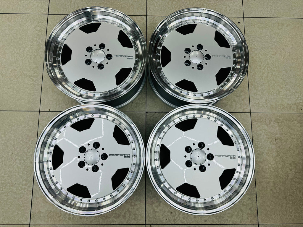 18” AMG PERFORMA 5-112 8J ALL ROUND ( Shop soiled set due to slight marks on 3x lips ) discounted by R5000