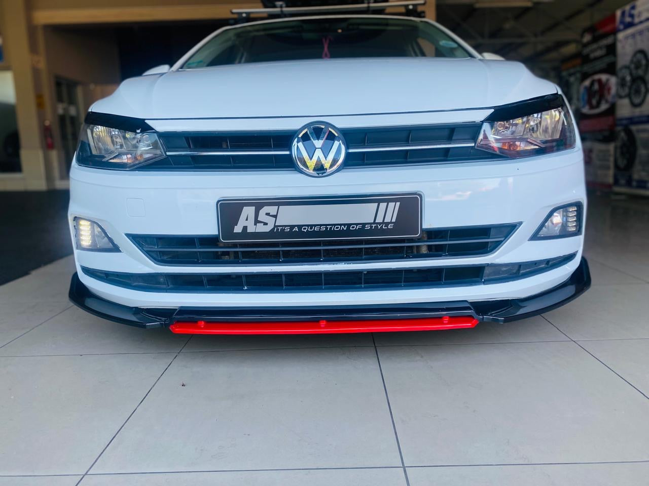 POLO 8 plastic 4pce front spoile