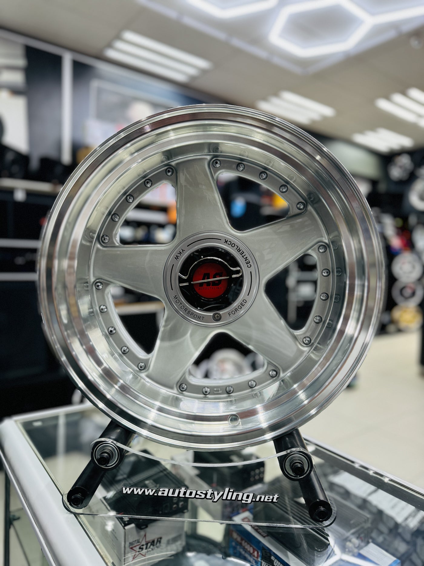 17” AS- 360 8.5/10j WHEELS