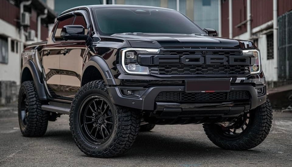 265/50/20 RADAR RENEGADE R/T+ TYRES