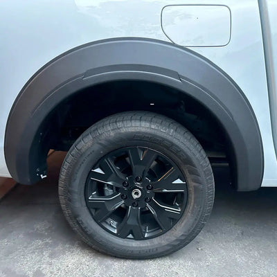 GWM P-Series (21-On) Passenger Matte Black Plastic Wheel Arch (6-Inch)