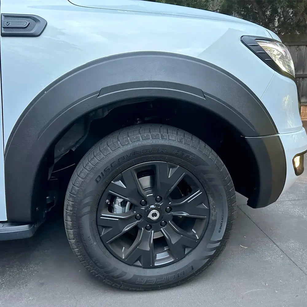 GWM P-Series (21-On) Passenger Matte Black Plastic Wheel Arch (6-Inch)