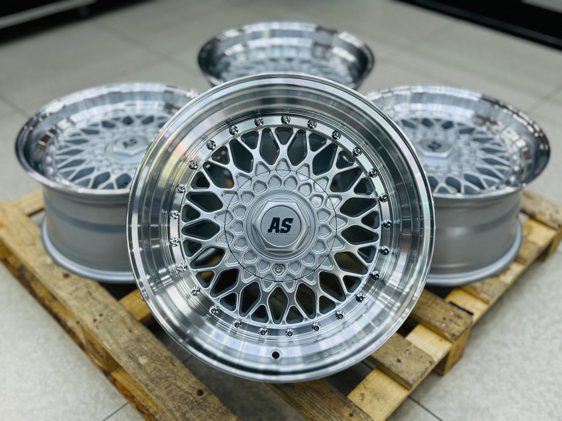 17” AS-MESH 8.5/10j 4/100 4/114 SILVER