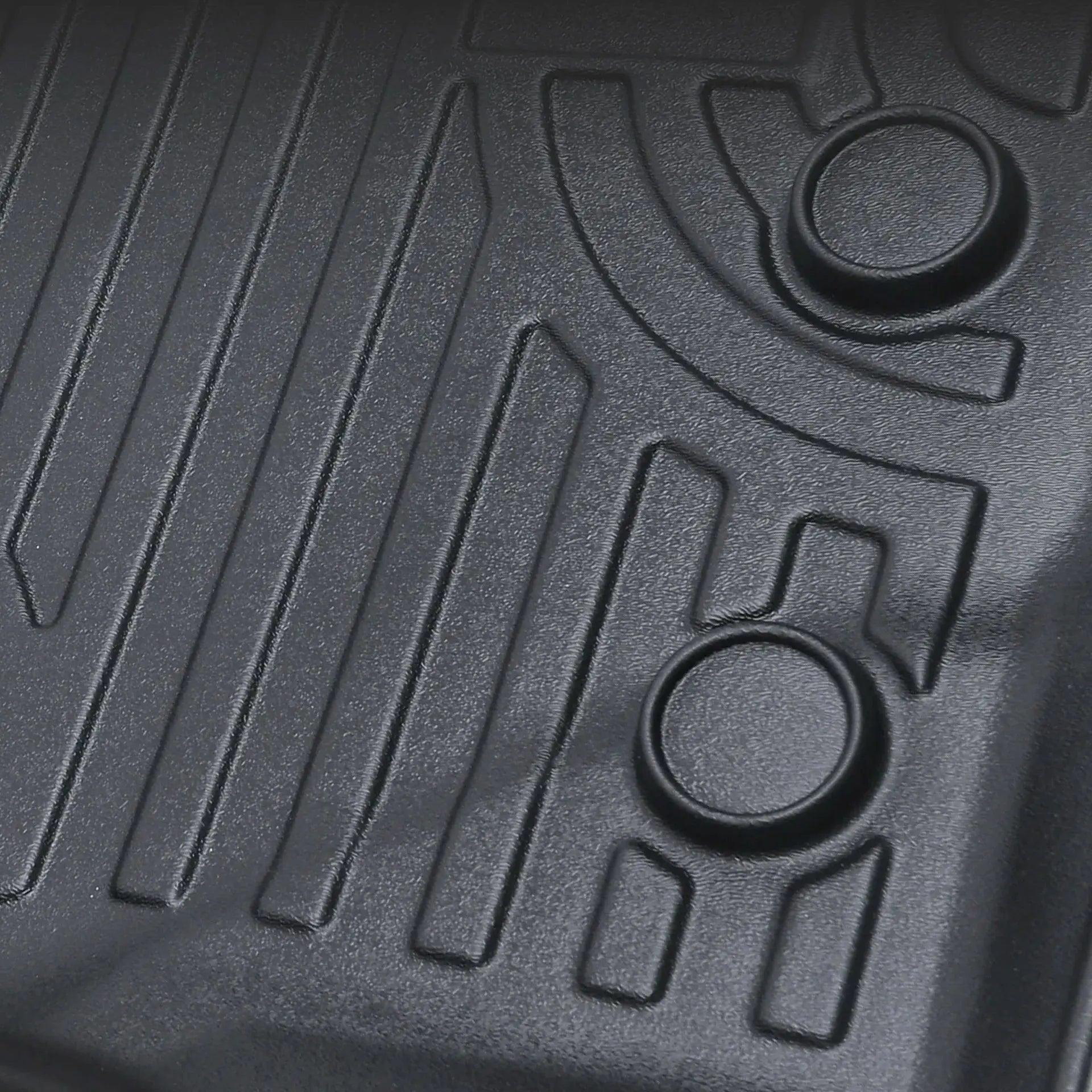 Isuzu D-Max (22-On) Double-Cab Moulded TPE Rubber Floor Mats (3-Piece)