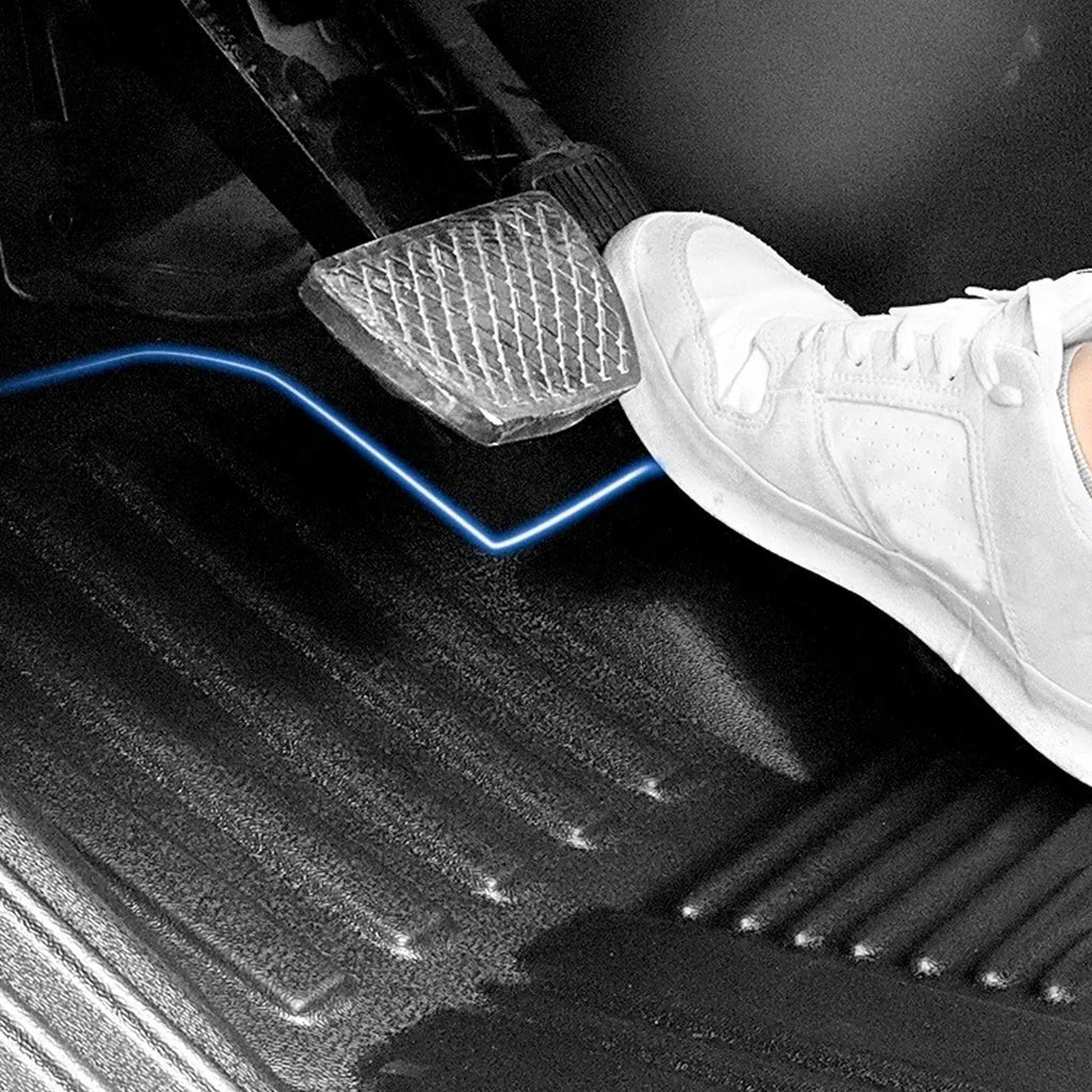 Isuzu D-Max (22-On) Double-Cab Moulded TPE Rubber Floor Mats (3-Piece)