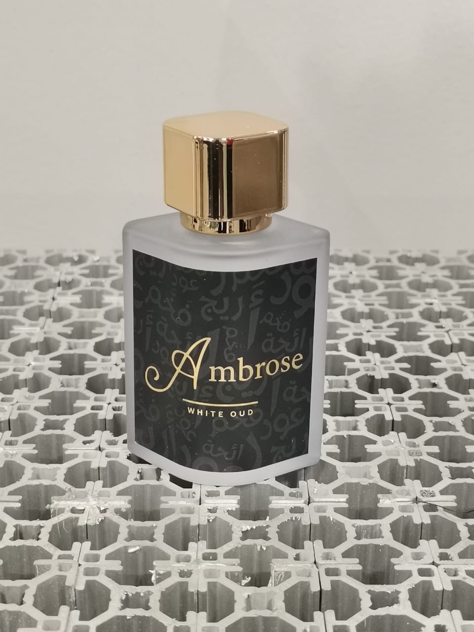 Ambrose  Perfume White Oud