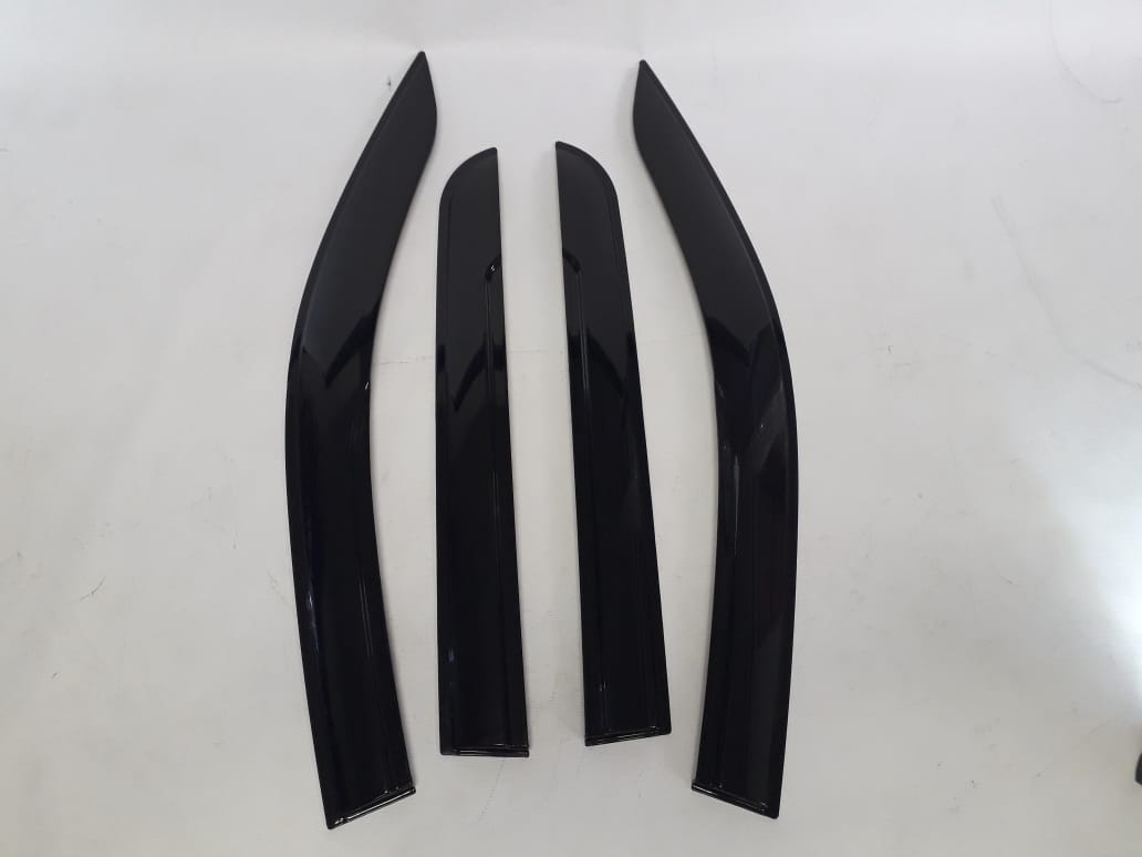 Toyota Hilux Revo 2015+ windshields gloss black 4pce