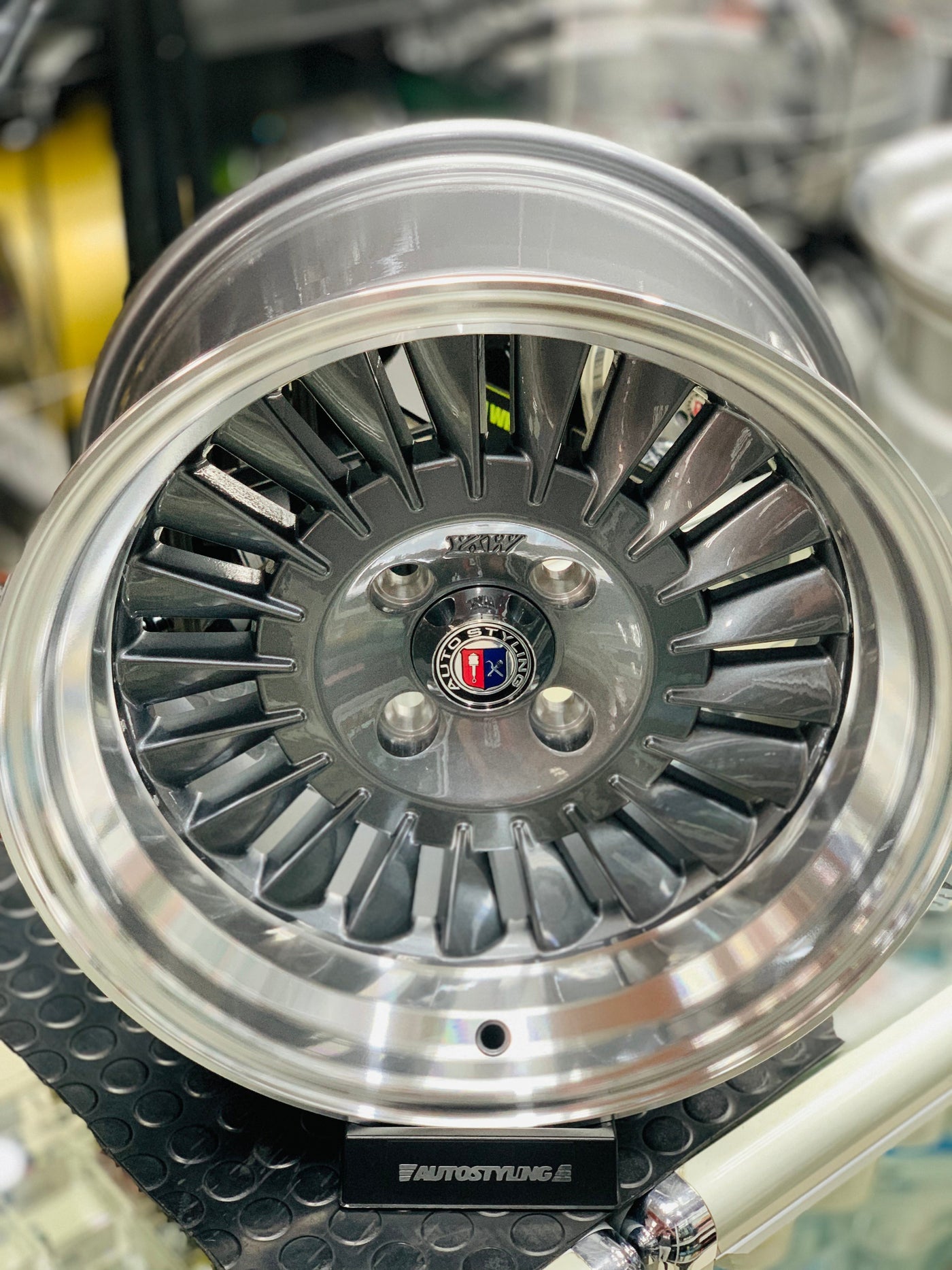 15” AS-PIRI 4/100 GUNMETAL WHEELS