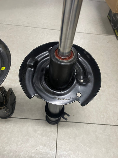 CORSA / CHEV UTE USED FRONT SHOCKS