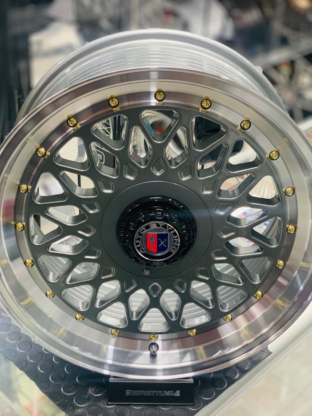 17” AS-PMESH GUNMETAL WHEELS