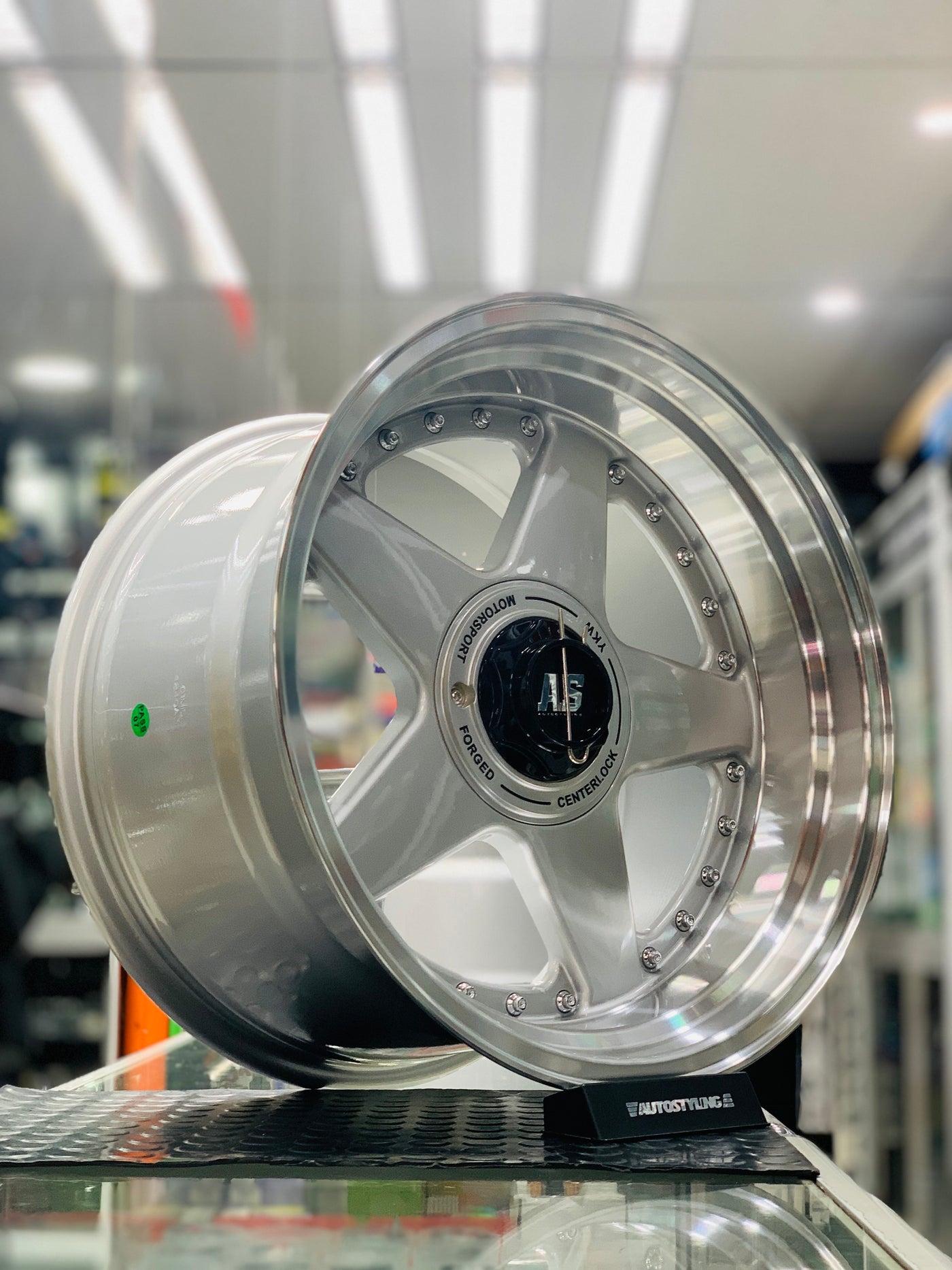 17” AS- 360 8.5/10j WHEELS