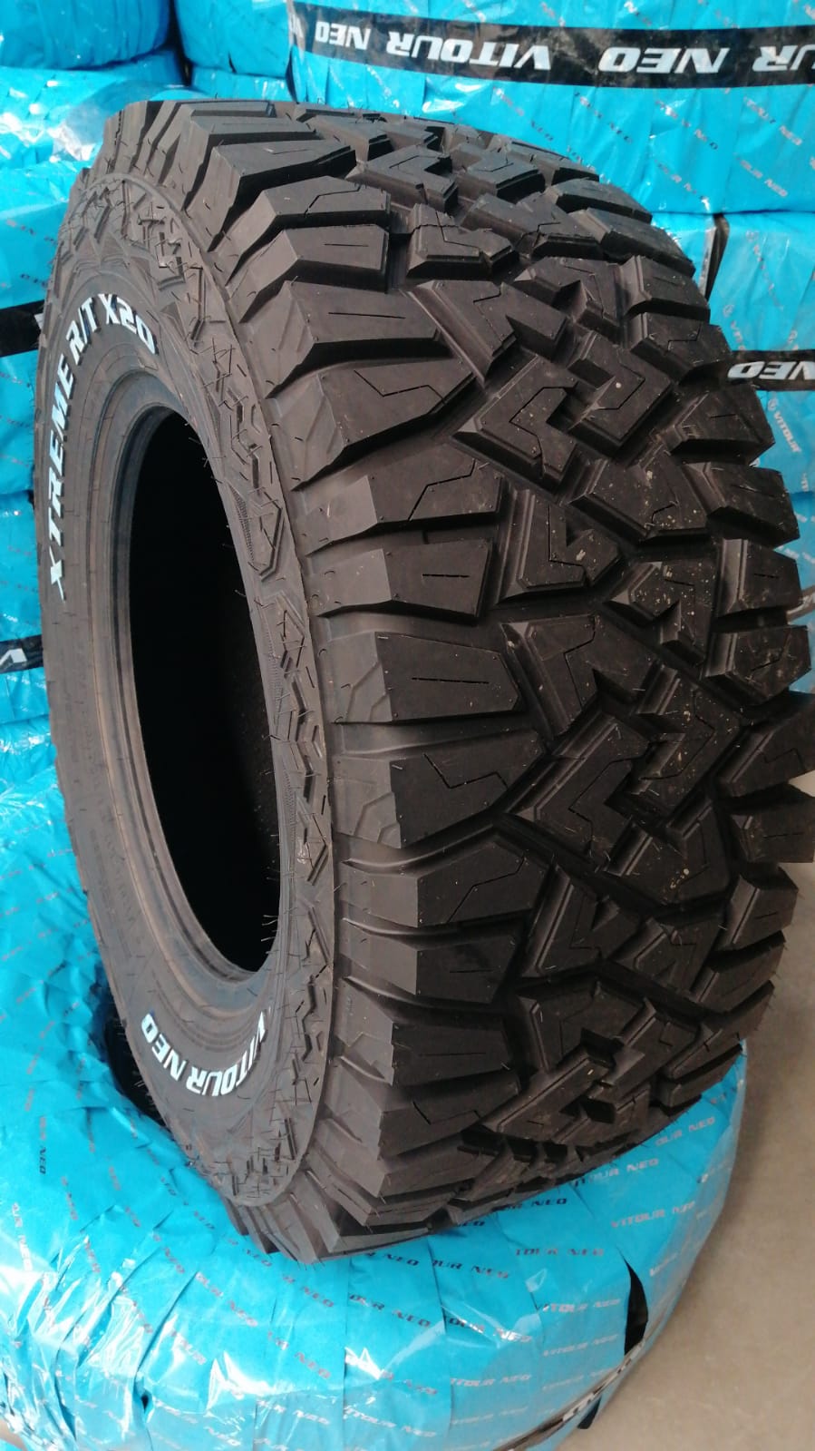285/70/17 VITOUR RUGGED TERRAIN TYRES