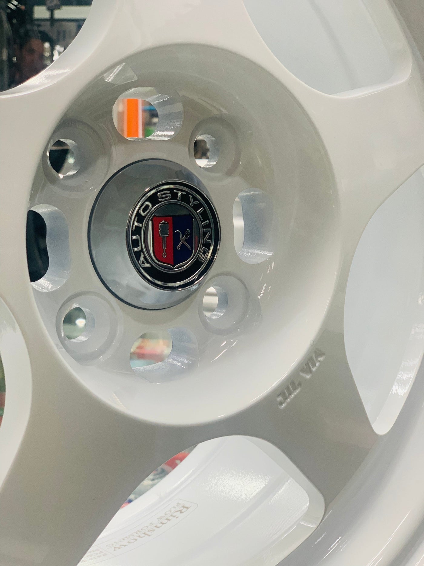 15” AS- SPOONS WHITE 7J