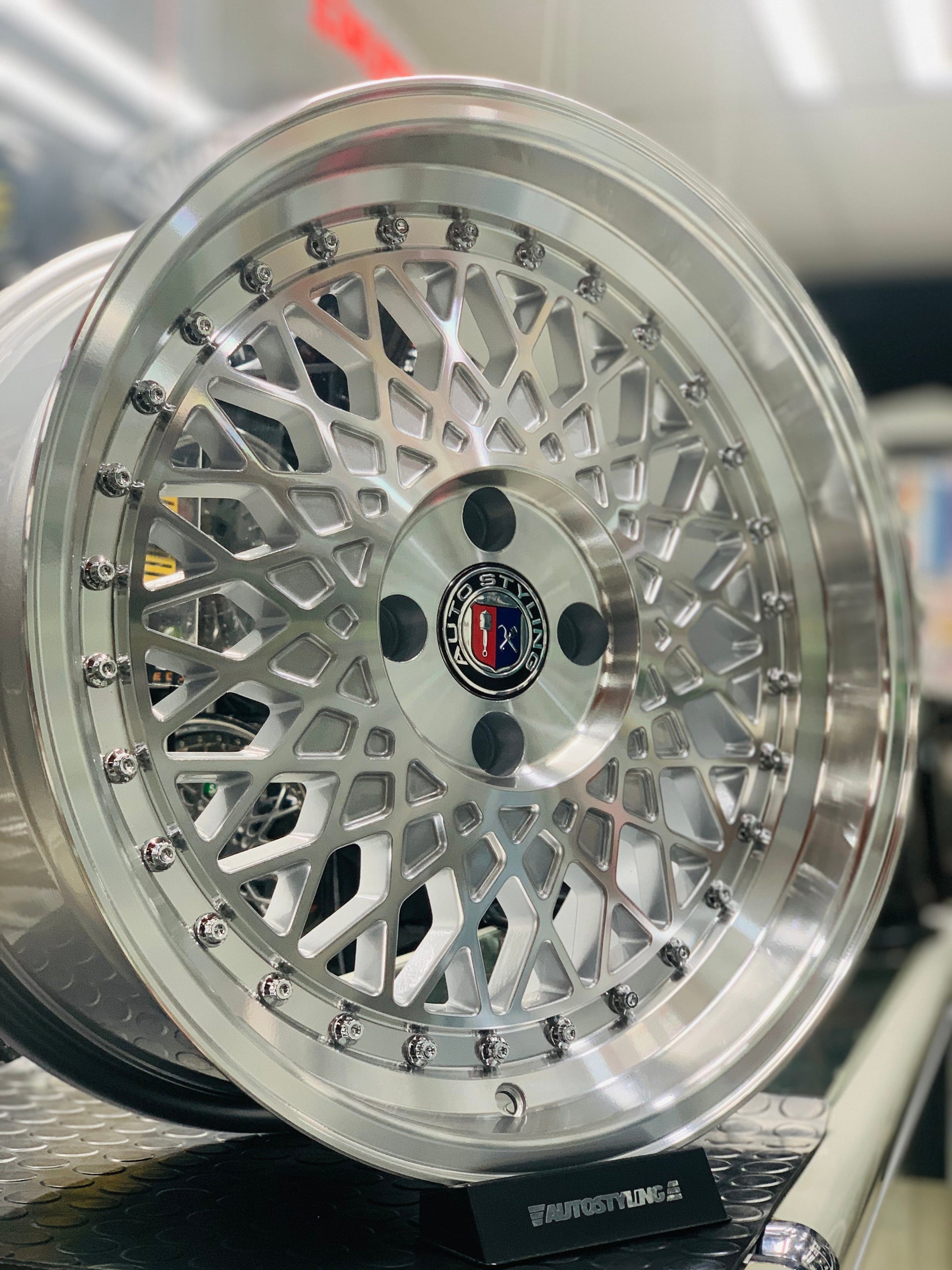 17” AS-RAZOR 4/100 SILVER