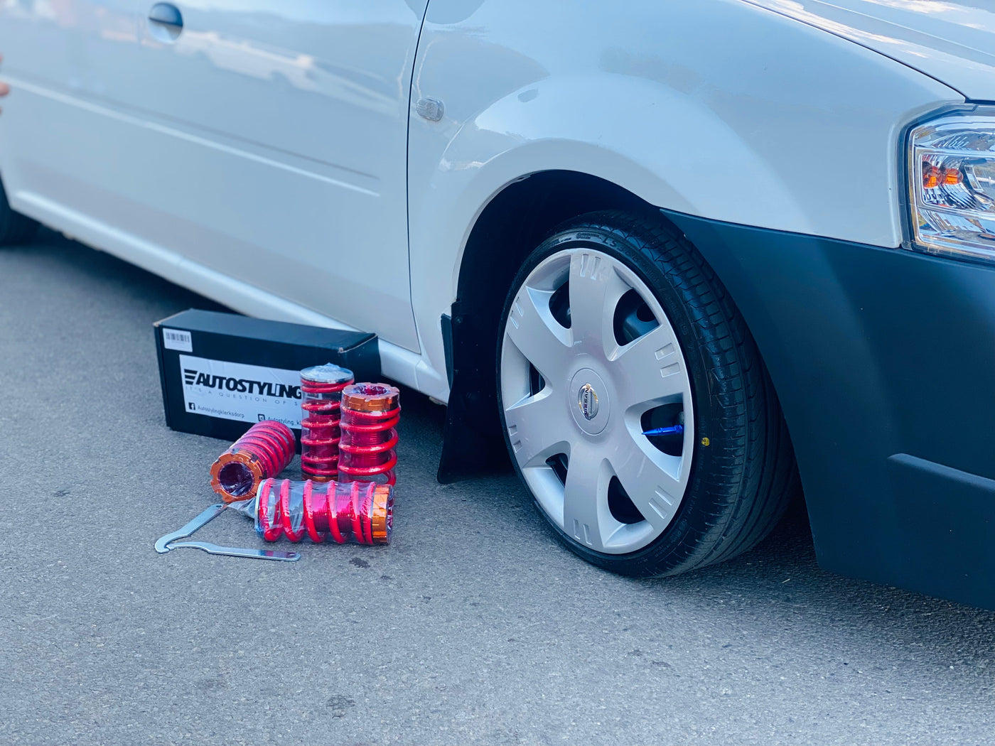 UNIVERSAL SLEEVE OVERS