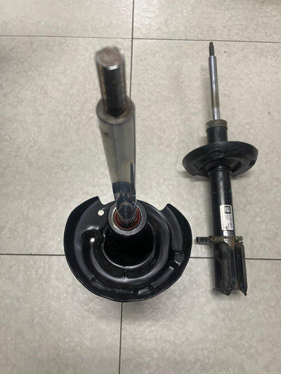 CORSA / CHEV UTE USED FRONT SHOCKS