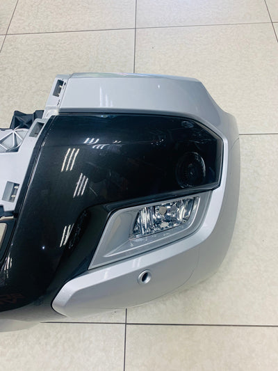FORD RANGER WILDTRAK OEM FRONT BUMPER WITH FOGS