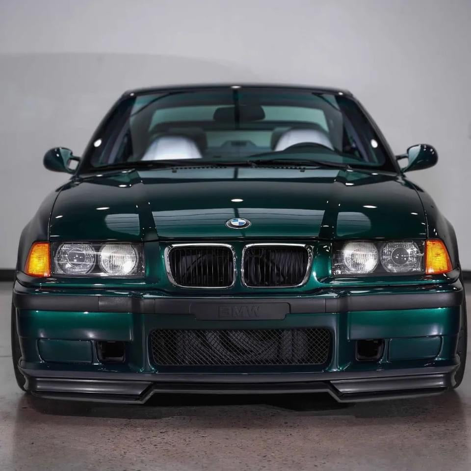 E36 M3 numberplate delete beading