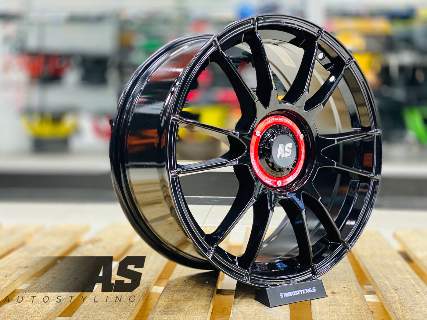 18” AS- ULTRALAGGERA 5/100 & 5/114 GLOSS BLACK