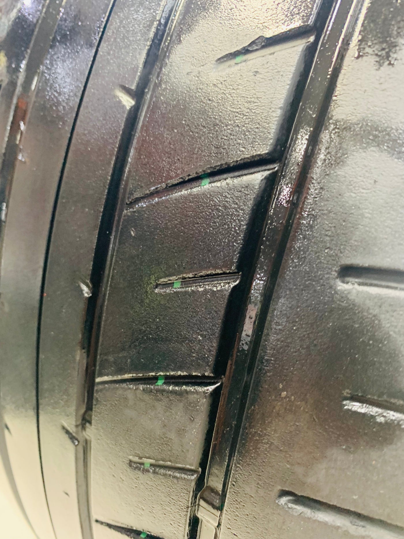 Dunlop tyres pre owned for Nissan gtr 35