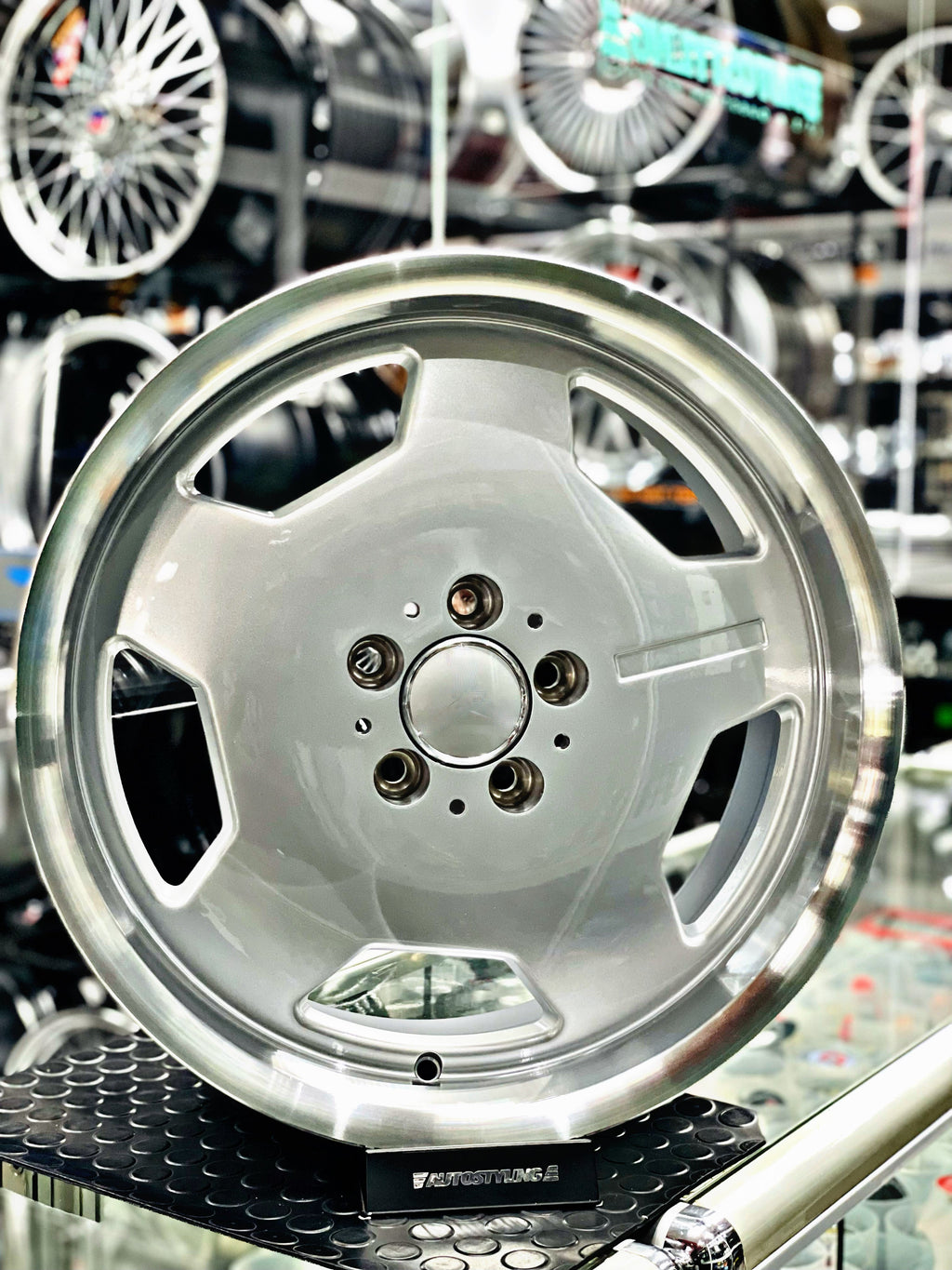 18” F60632 Monoblocks 5x112