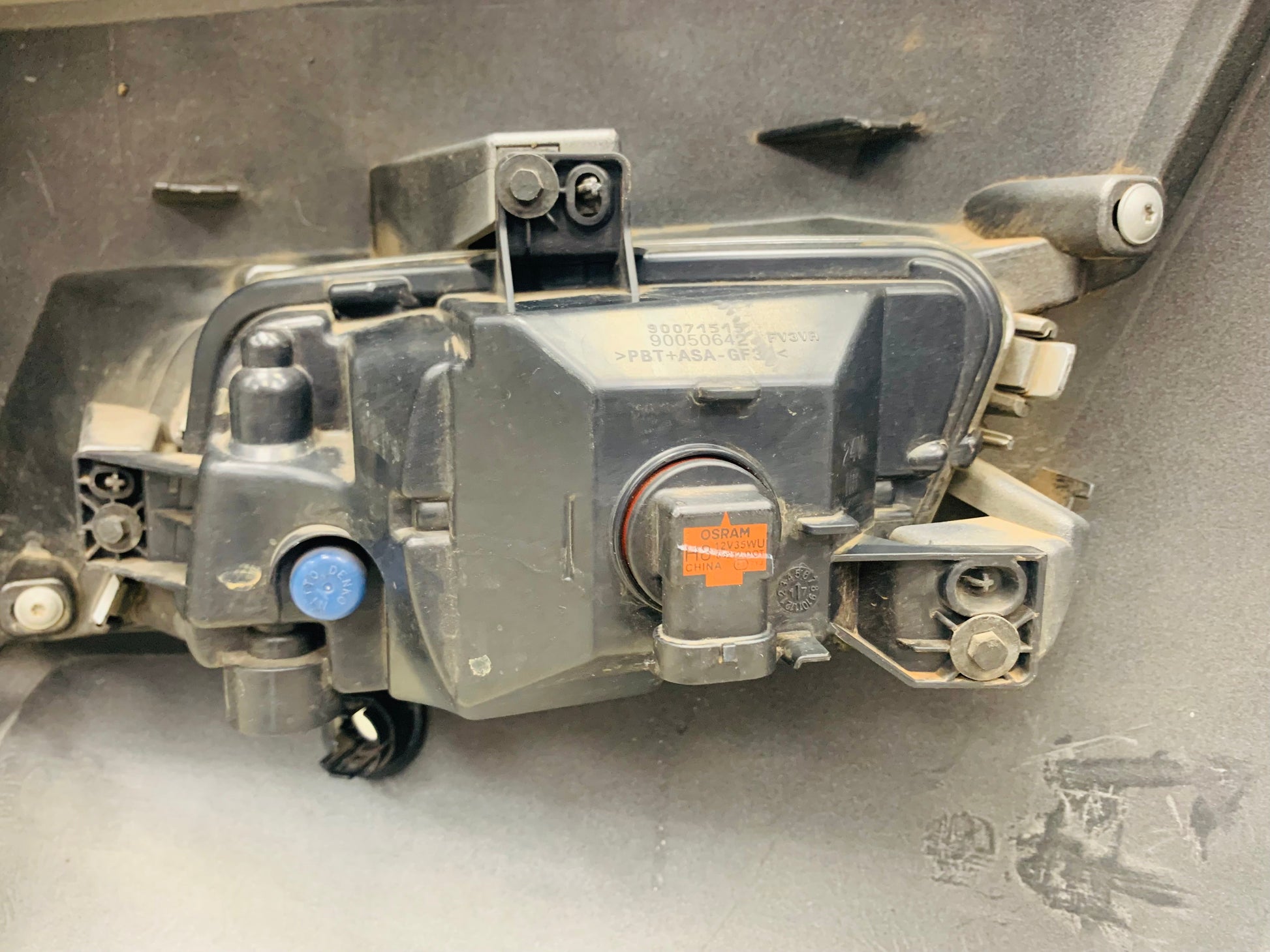 FORD RANGER WILDTRAK OEM FRONT BUMPER WITH FOGS