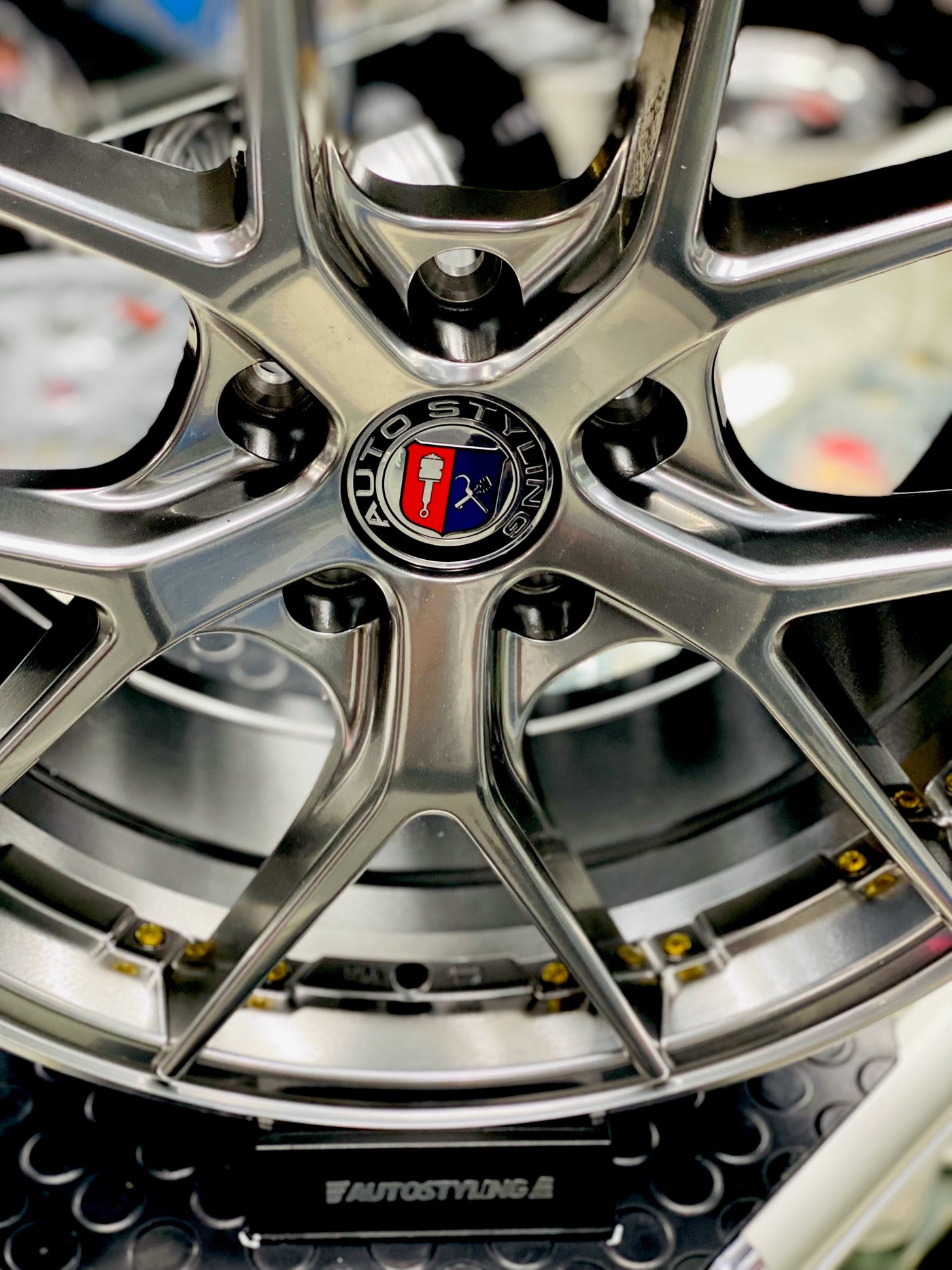 18” F881554  5x112 & 5x120