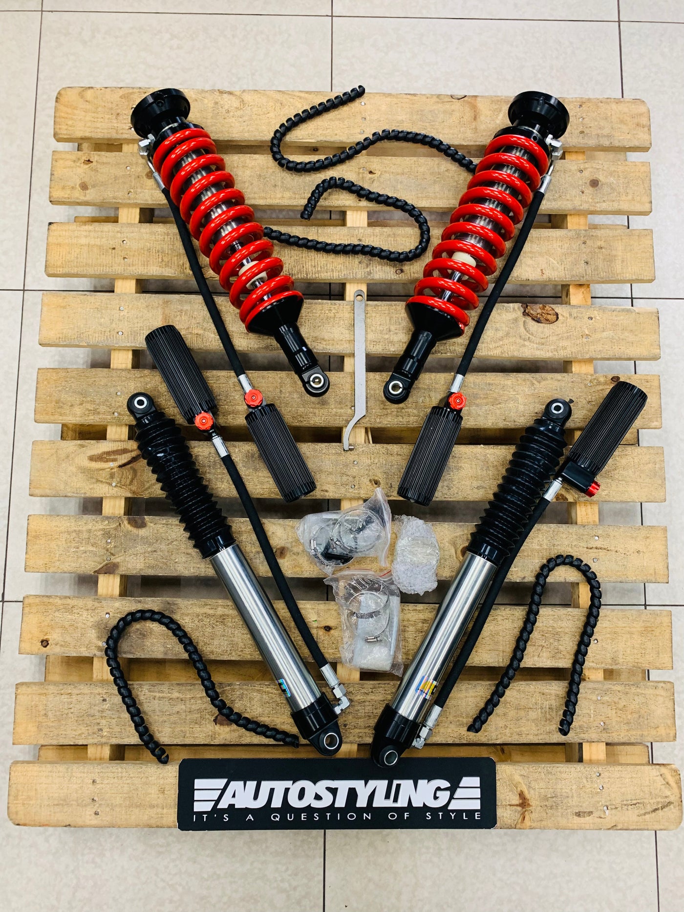 Ford Ranger T7 nitrogen lifting shocks