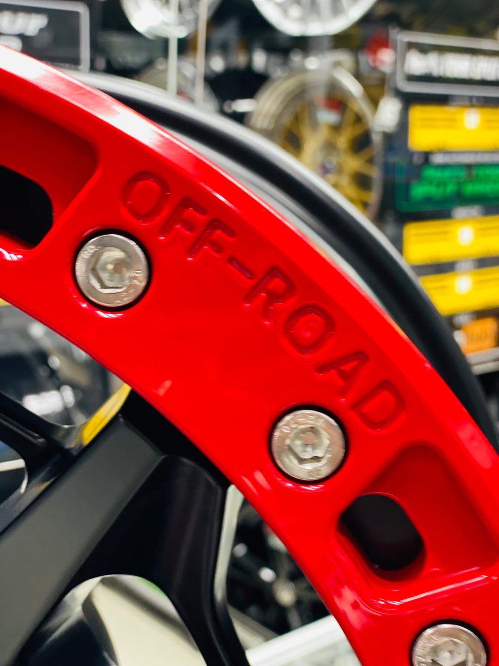 18” AS- F2005 RED FLOWFORGED BAKKIE RIMS 6/139