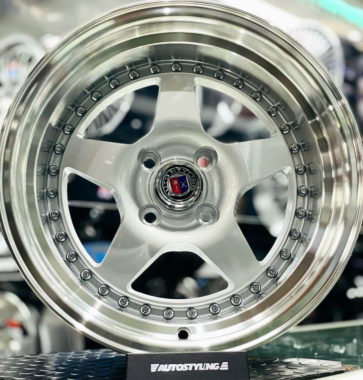 15” As-Meister