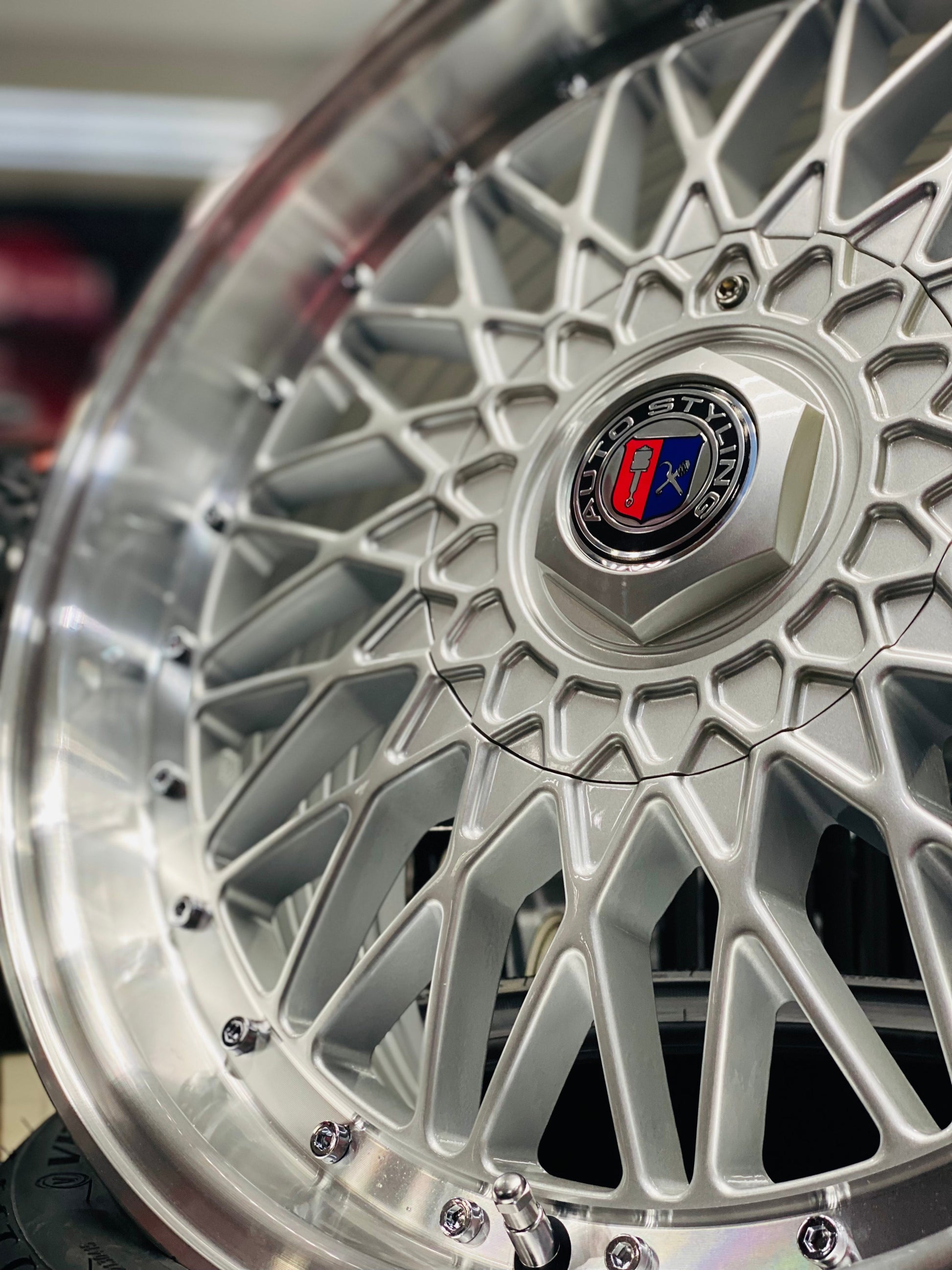 17” M5649 BBS SILVER 5x100 & 5x114