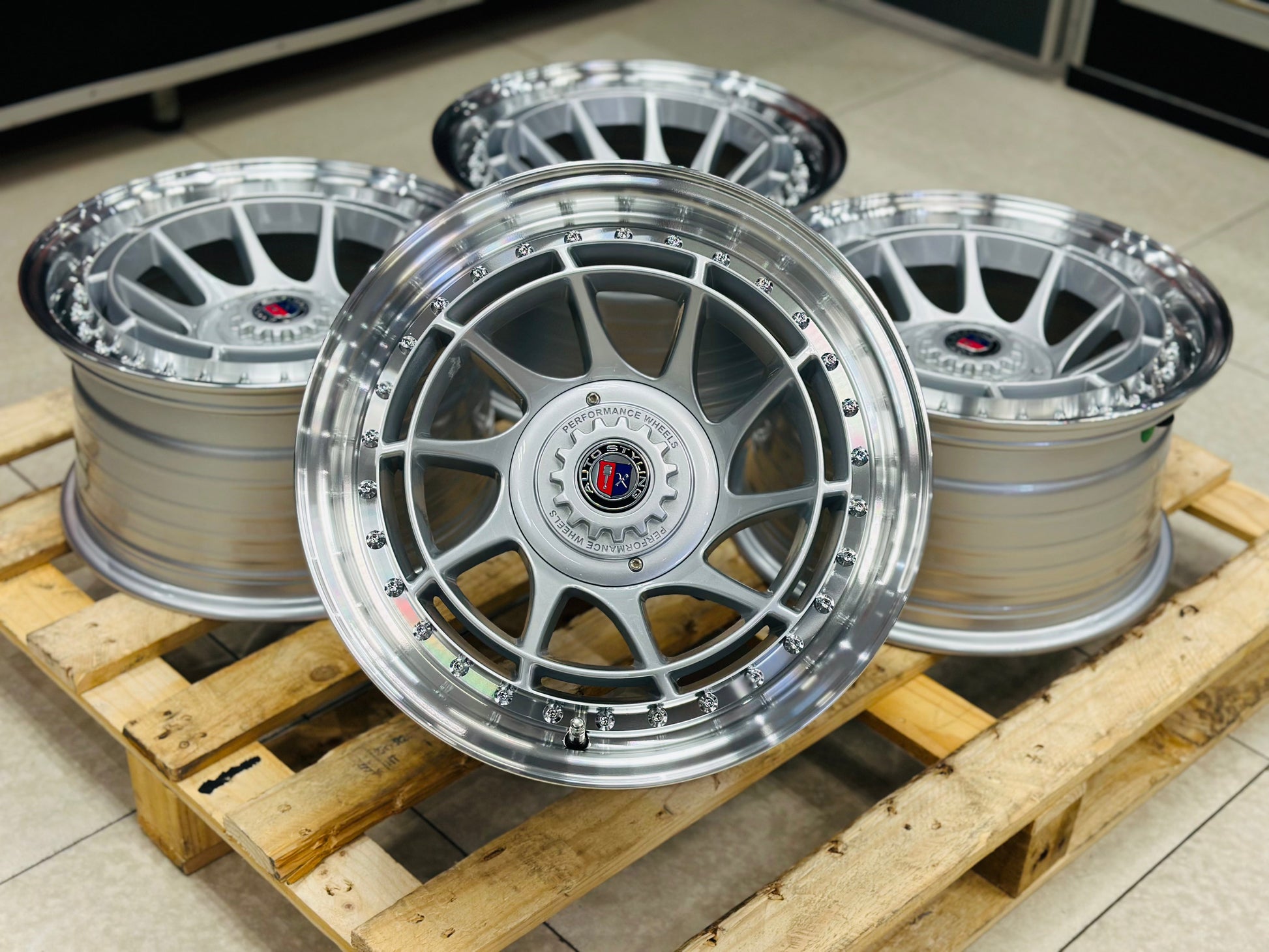 15” AS-7156 SILVER  4/100 4/114 wheels