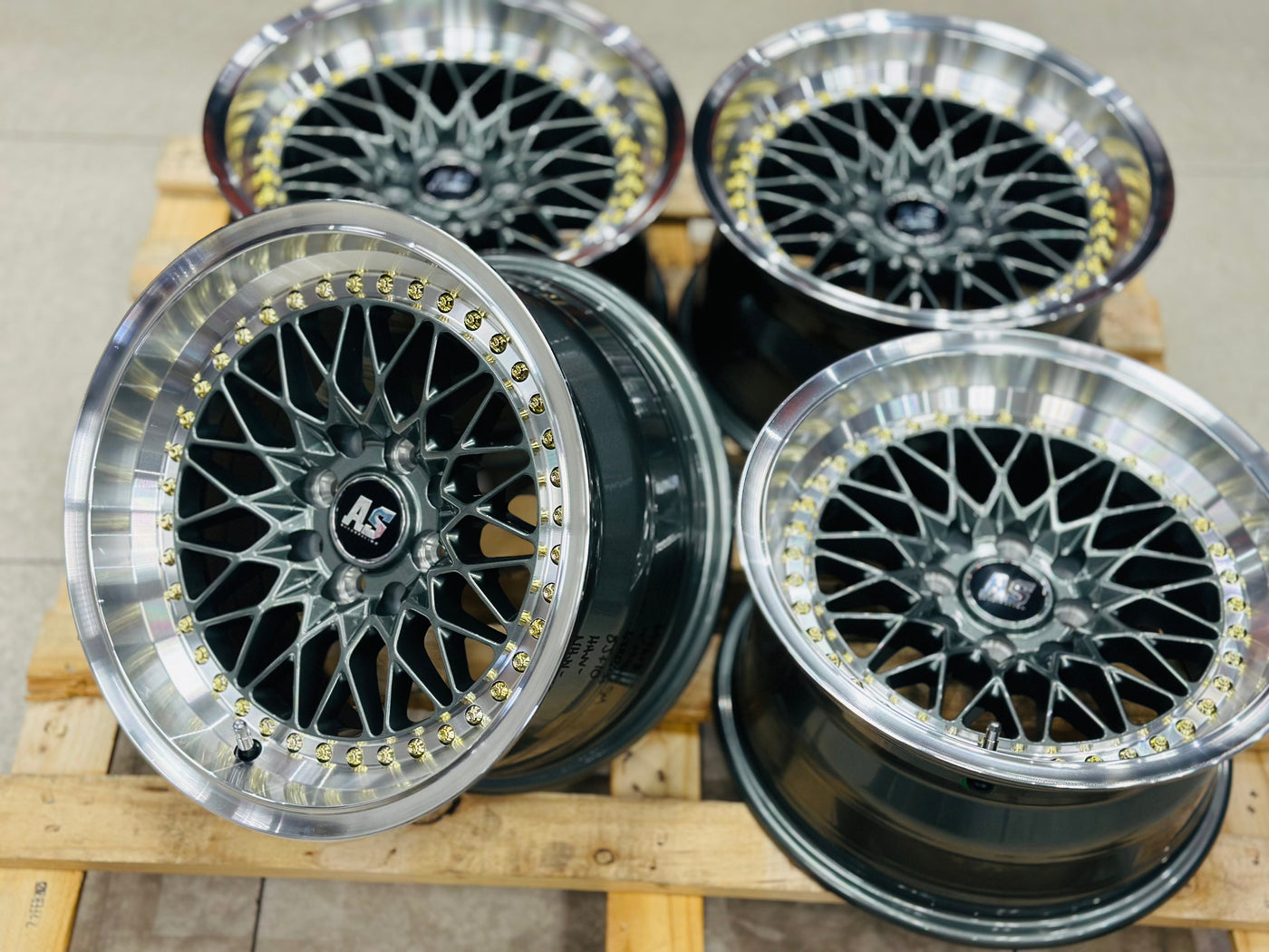 15” AS-7418 VS  GUNMETAL 4/100 4/114 wheels