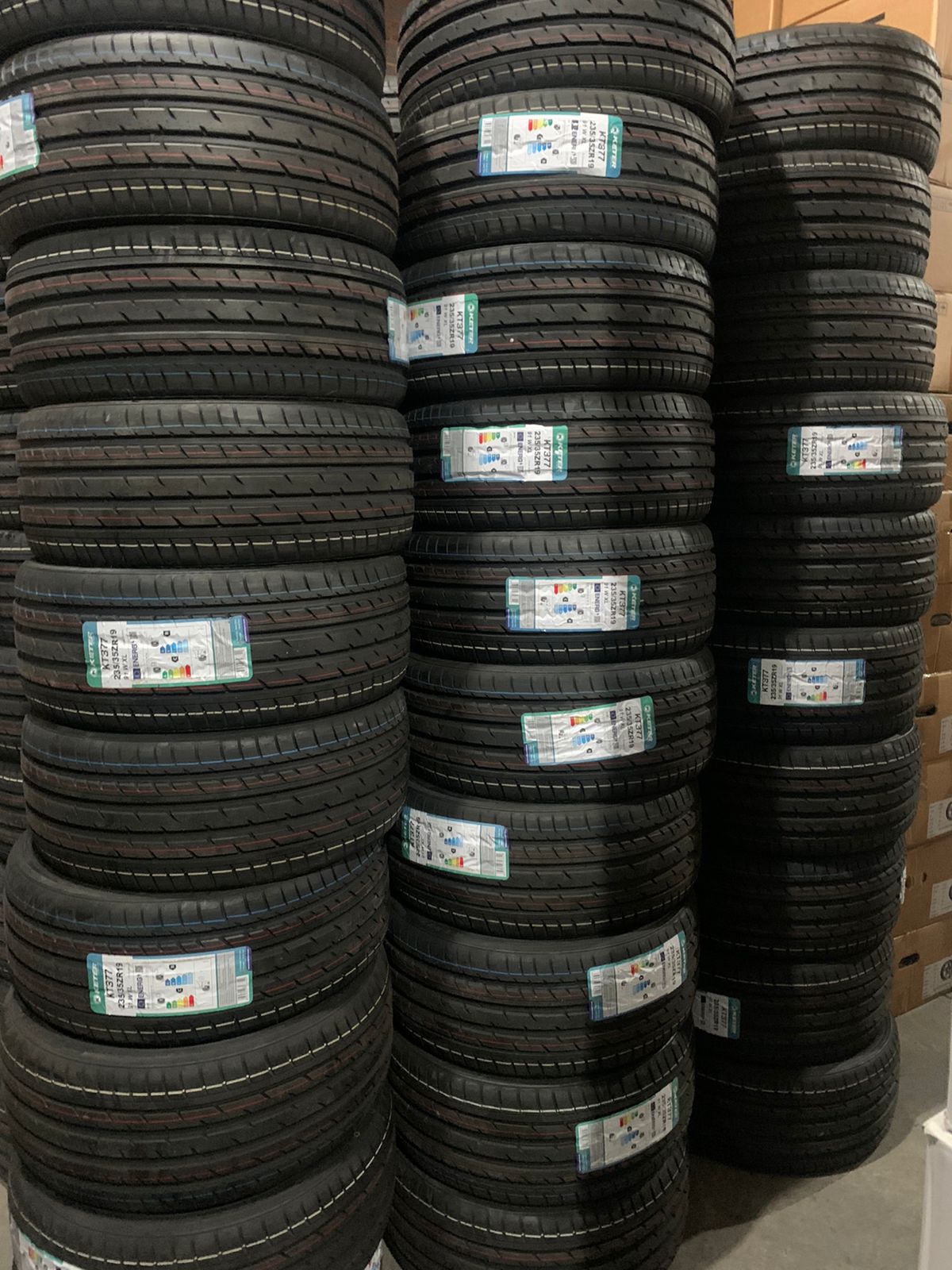 Keter 19” tyre combo 235/35/19 & 265/30/19